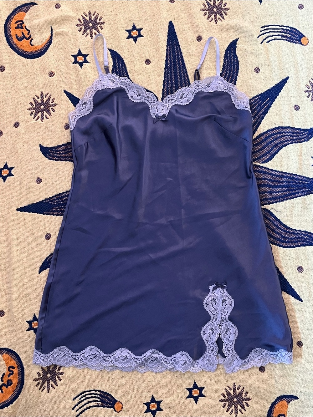 victoria’s secret lace accented slip chemise/dress